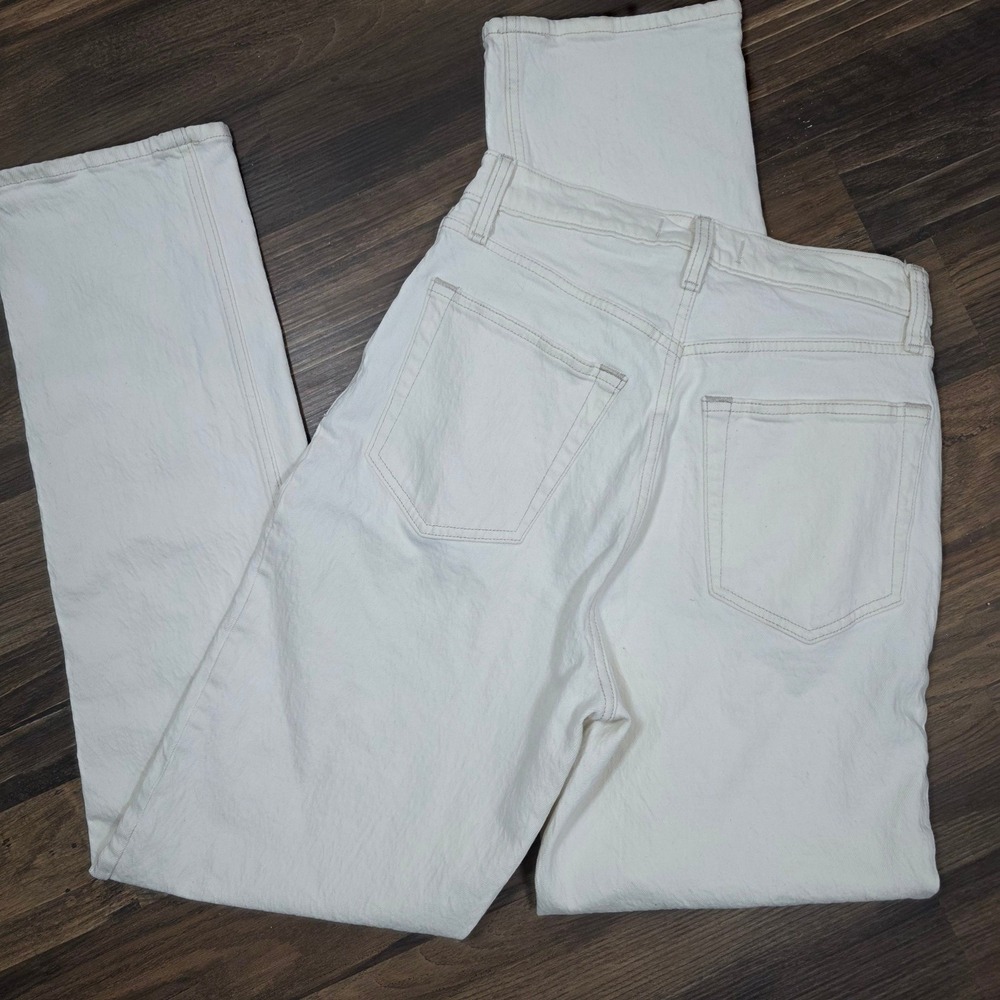 Abercrombie & Fitch White Straight Leg Jeans - Picture 3 of 9